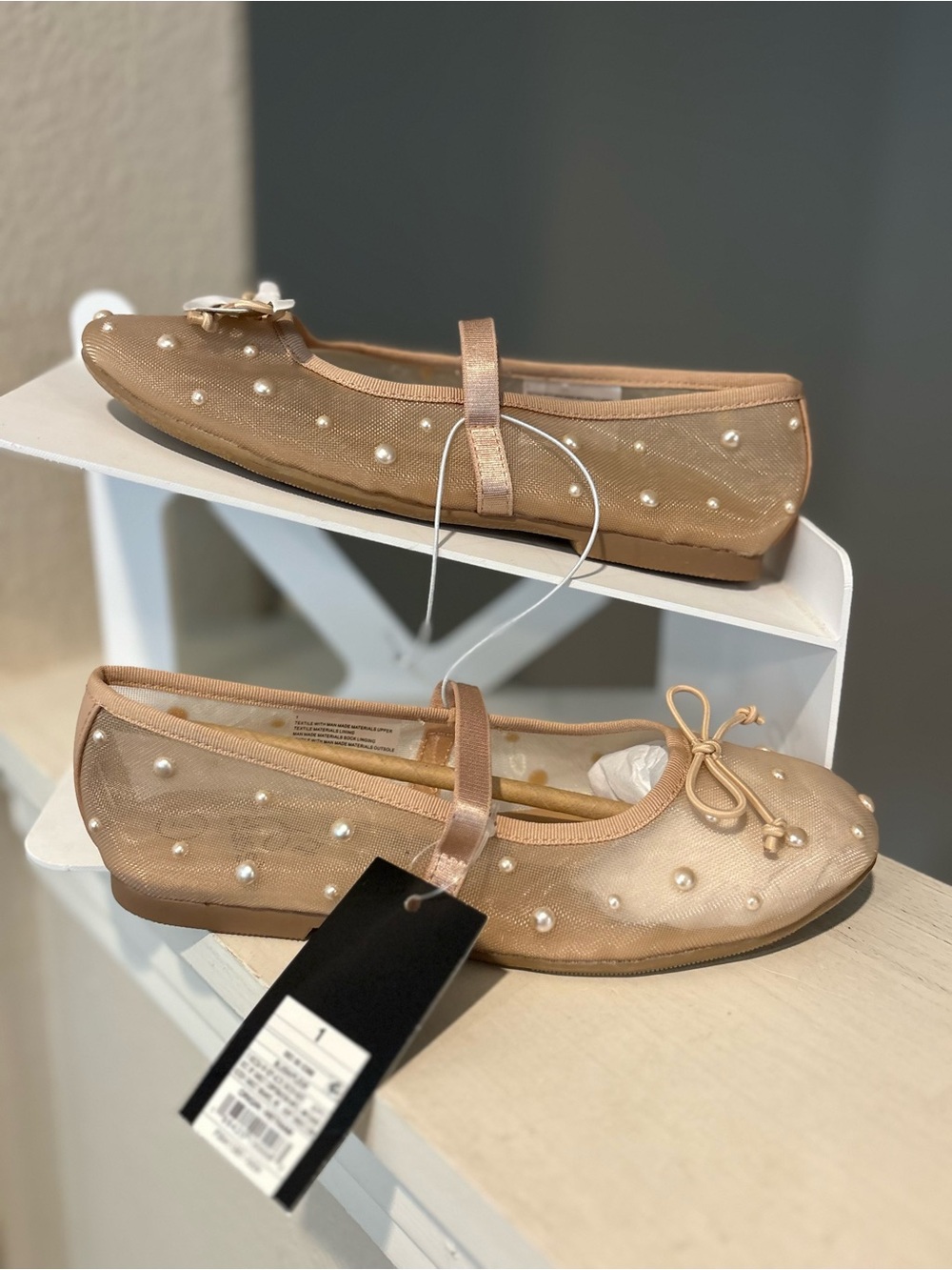 NEW Girls Fleur Mesh Pearl Ballet Flats Beige/Blush - Art Class Size 1